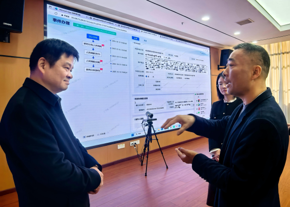 
                    市信访局局长涂亚平调研各区信访局强调:要用心用情做好“...